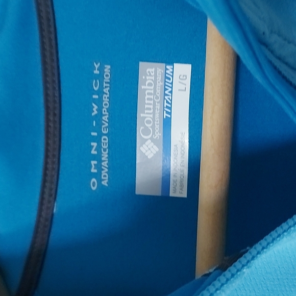 Columbia Titanium zippered jacket. Omni Wick Advanced Evaporation. Large - Picture 4 of 6